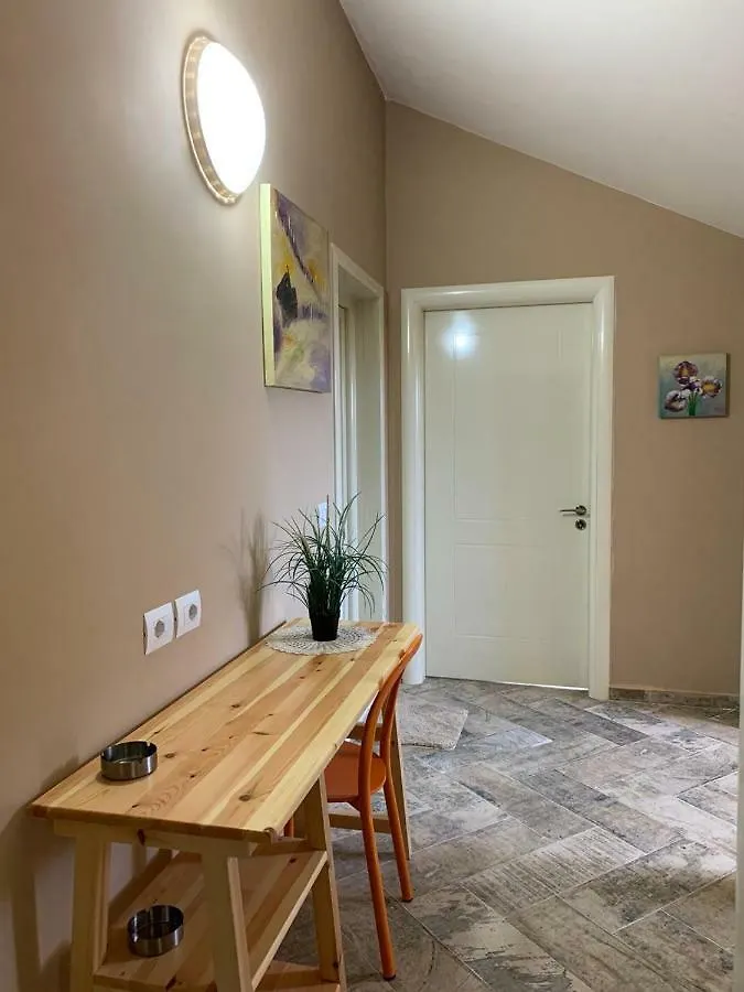 Delight Apartments Golem
